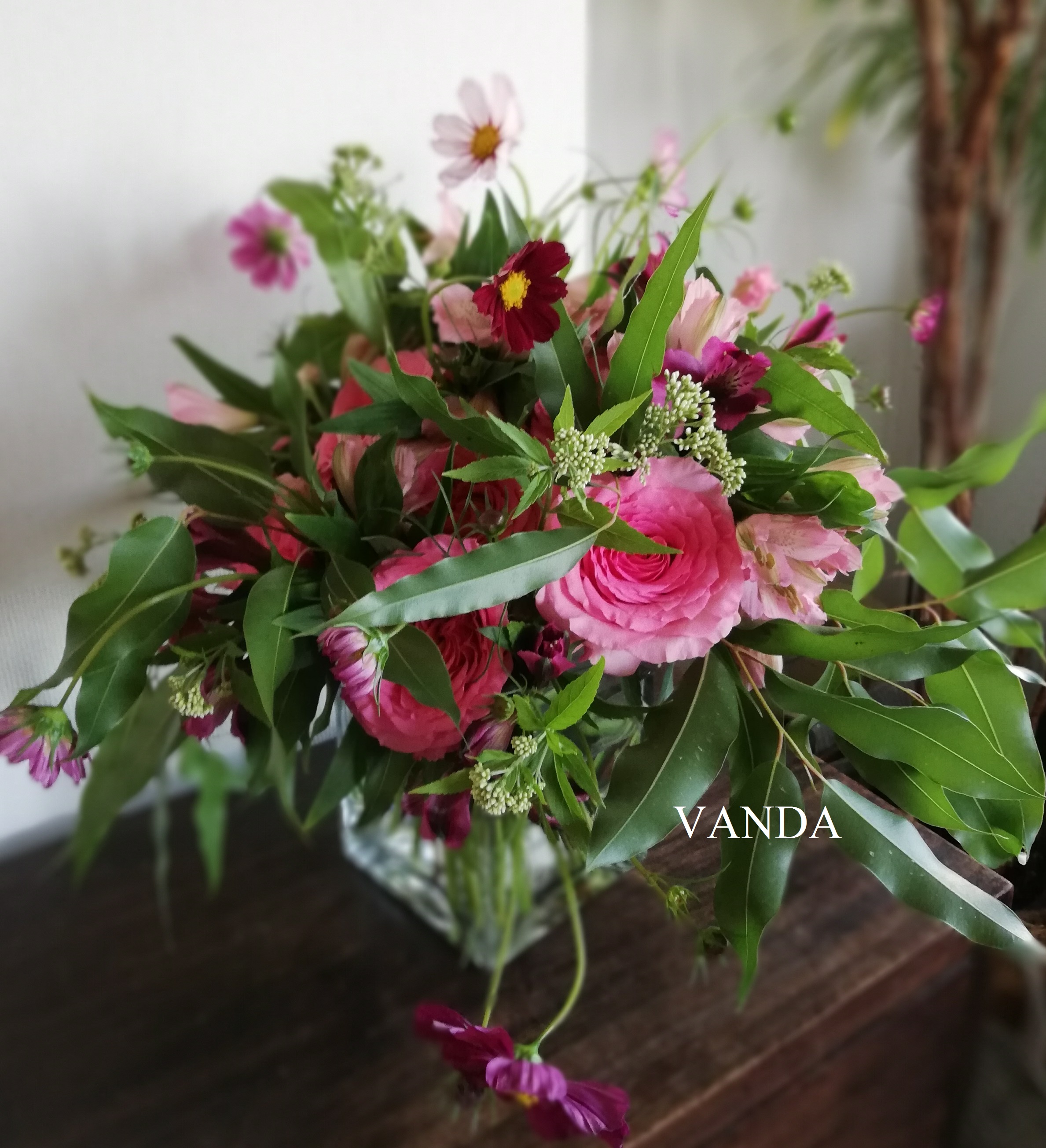 レモンユーカリで香りの花束を Flower Vandaの花ブログ