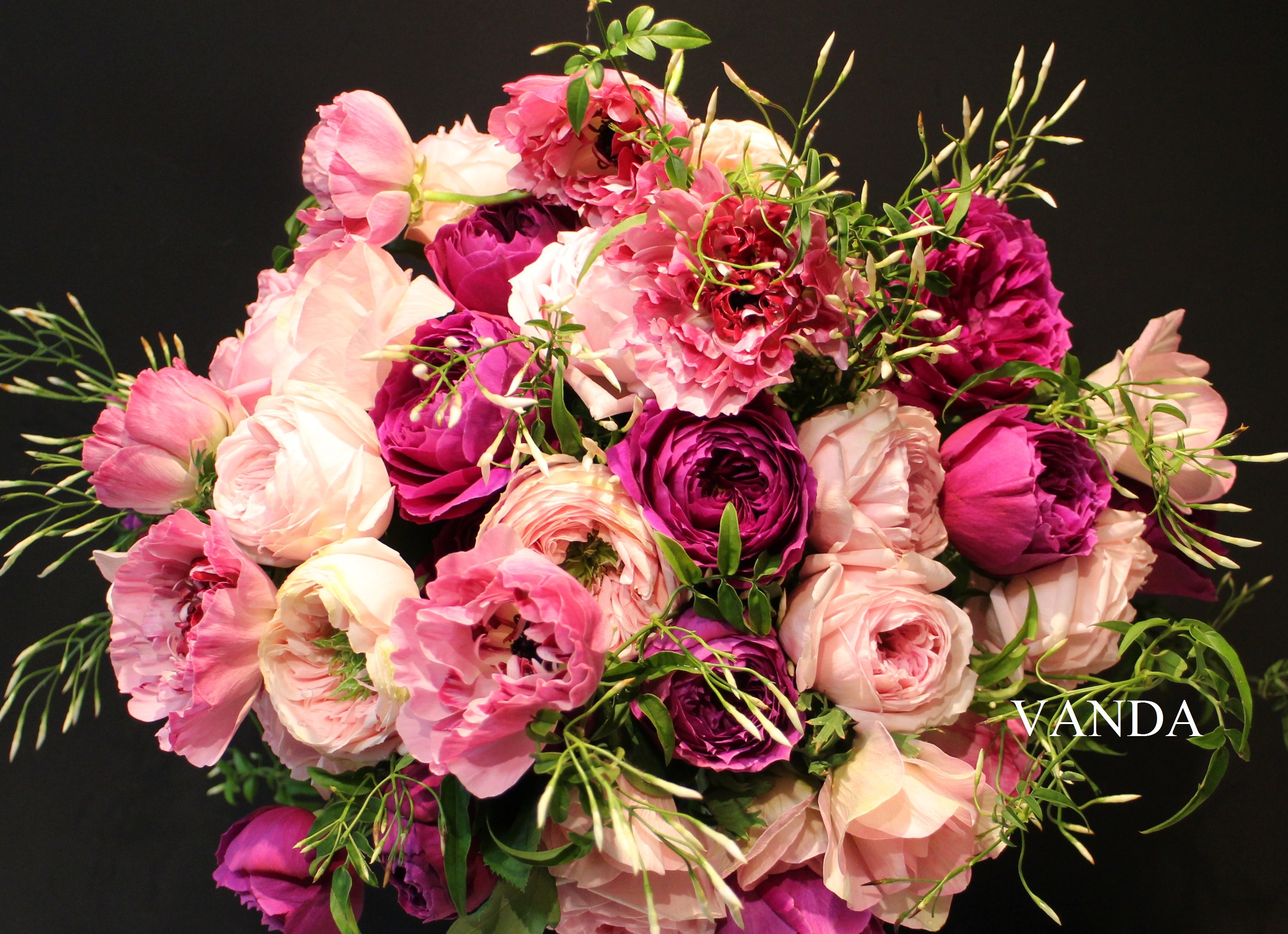 男の人にピンクの花束を Happy Birthday Flower Vandaの花ブログ